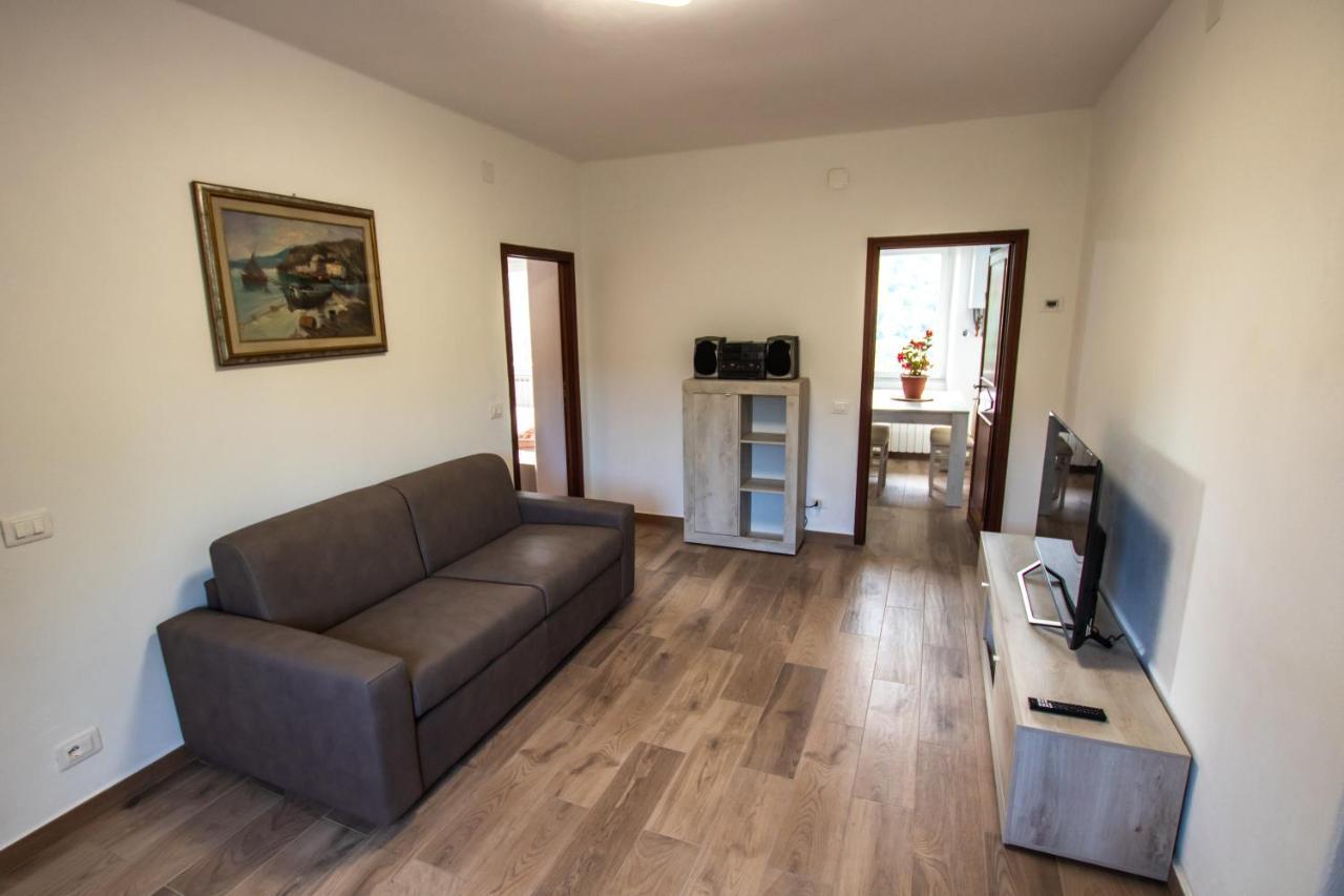 Near - Cinque Terre Holiday Apartment リッコ・デル・ゴルフォ・ディ・スペーツィア エクステリア 写真