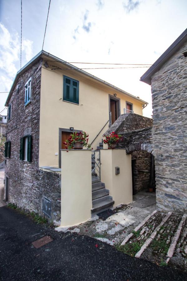 Near - Cinque Terre Holiday Apartment リッコ・デル・ゴルフォ・ディ・スペーツィア エクステリア 写真